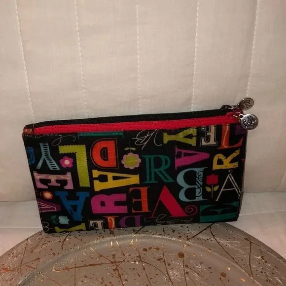 𝑽𝒆𝒓𝒂 𝑩𝒓𝒂𝒅𝒍𝒆𝒚 From A to Vera Logo Frill Magnetic Double Zip Wallet - Picture 3 of 13